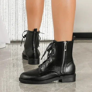 Batai Lady Boots Round Toe Zipper Luxury Designer Winter Avalynė Mid Blauzda Juoda guma Fashion Autumn Med 2023 Flock Rome Nėriniai